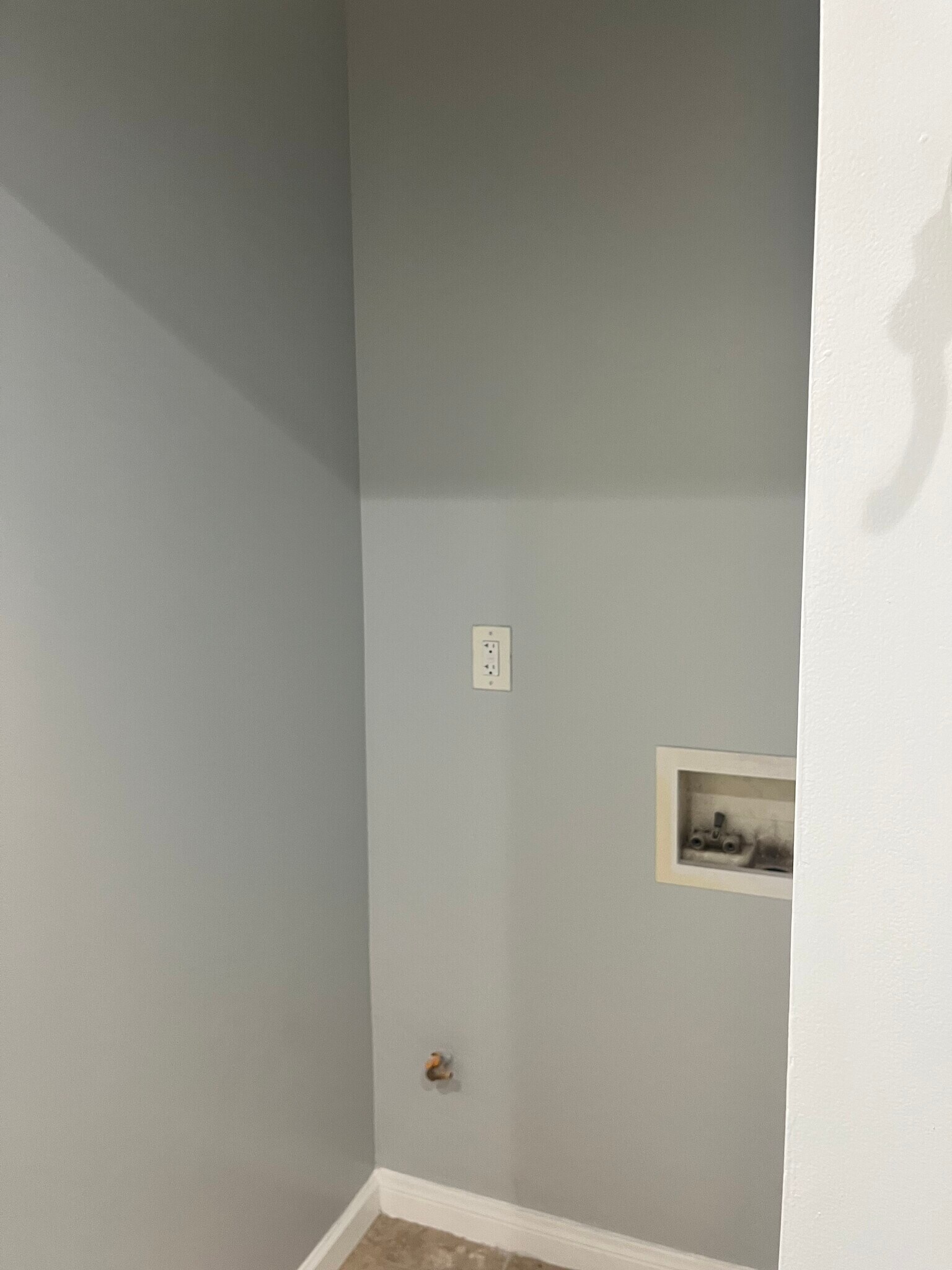 Washer and Dryer Hookups - 1391 N Altadena Dr