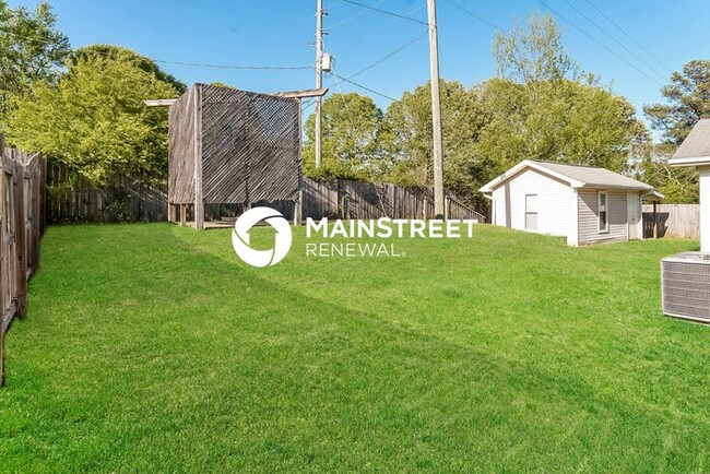 Building Photo - 15554 Brookstone Dr
