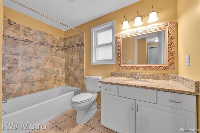 Building Photo - 2416 Shawood Dr