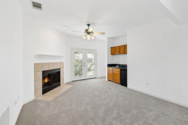 Building Photo - 500 Errol Dr