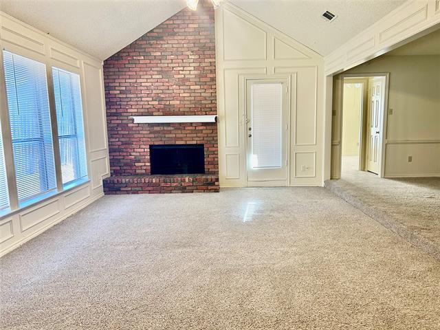 Building Photo - 1318 Mission St