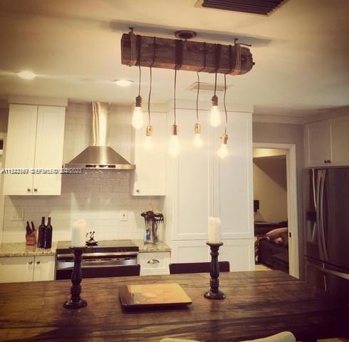 Building Photo - 6300 SW 48th St