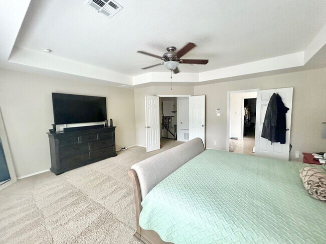 Building Photo - 5 BED/3 BATH GORGEOUS HOUSE FOR LEASE! AVA...