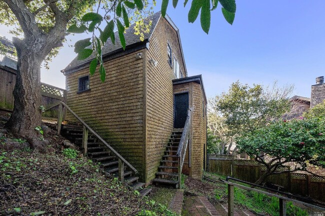 Building Photo - Gorgeous Sausalito Grand Craftsman Home w/...