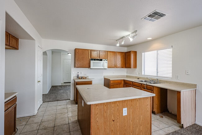 Building Photo - 11498 W Shaw Butte Dr