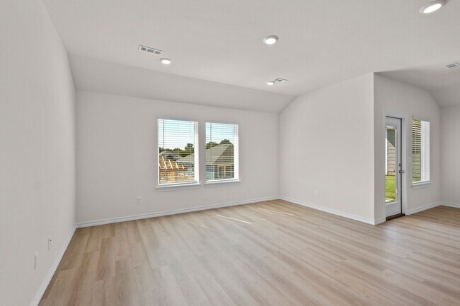 Building Photo - Beautiful, Brand New 4/2 in Gentry!