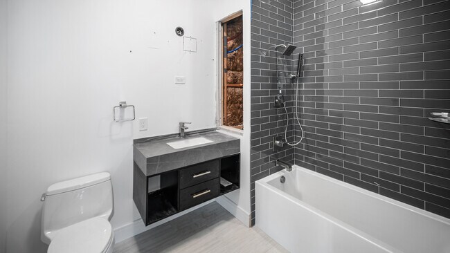 guest bathroom - 5 Washington St