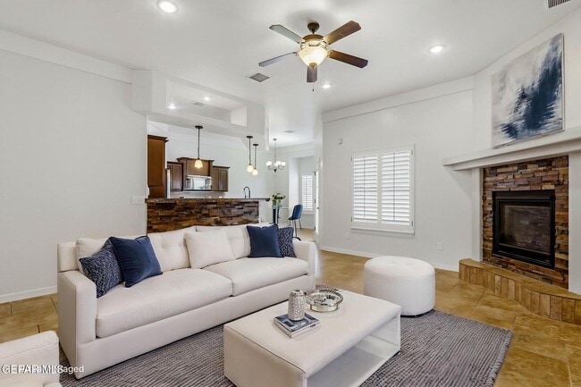 Building Photo - 14223 Craggy Rock Ave