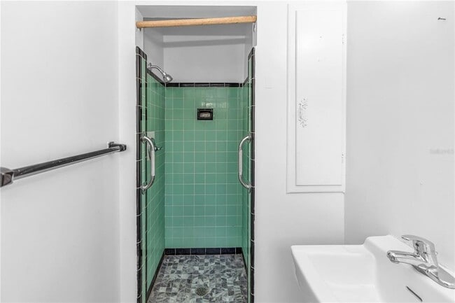 Building Photo - 4726 Abaca St