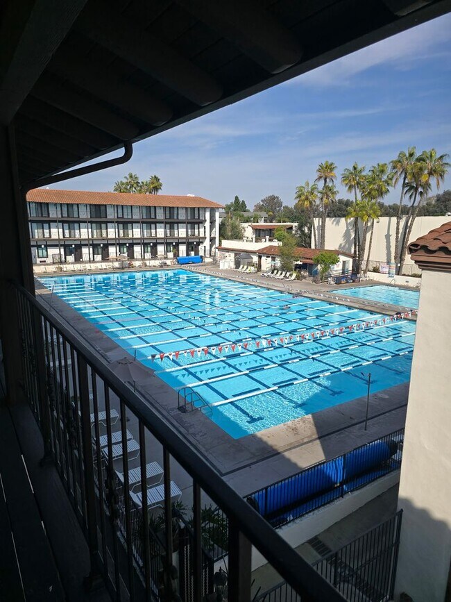 Building Photo - 17200 Newhope St