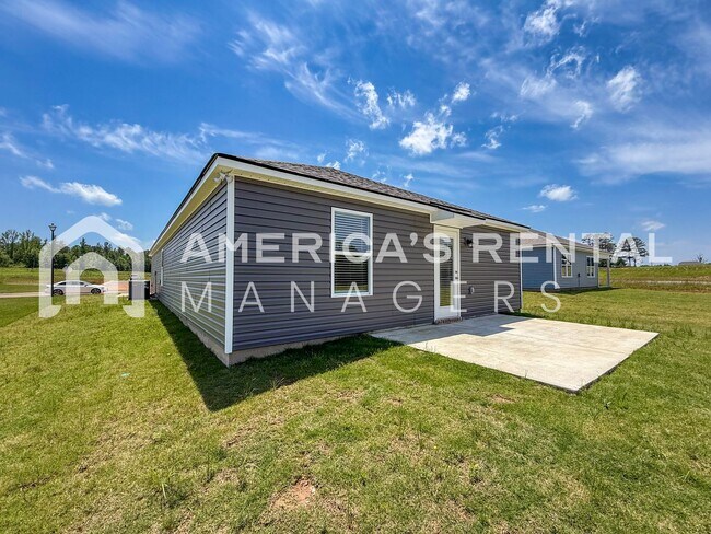Building Photo - DEPOSIT PENDING! New Construction Home for...
