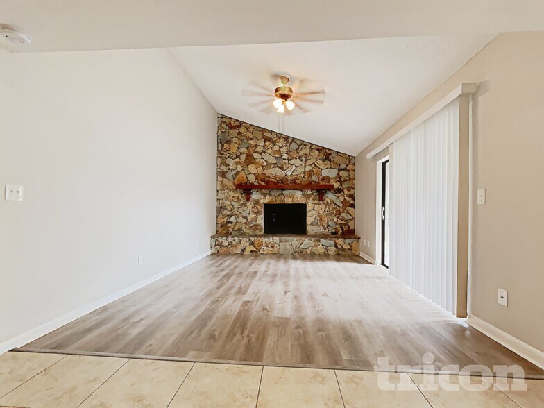 Building Photo - 4111 Sand Lake Ct