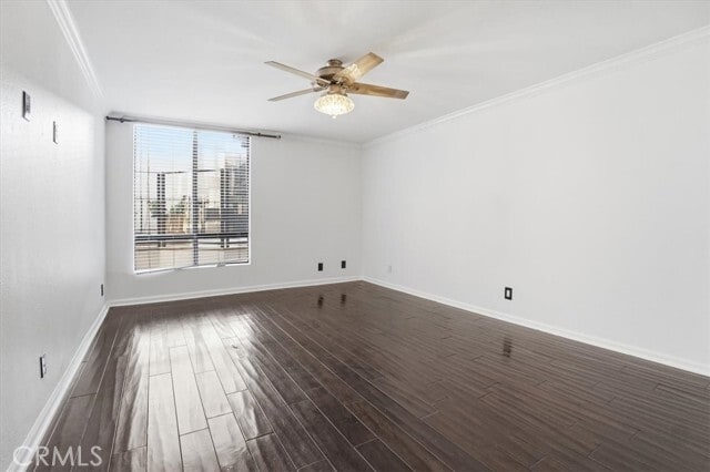 Building Photo - 7320 Hawthorn Ave