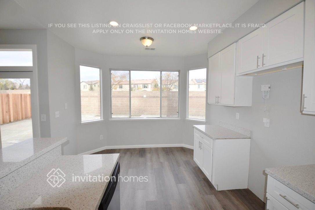 Building Photo - 1368 Northwood Dr