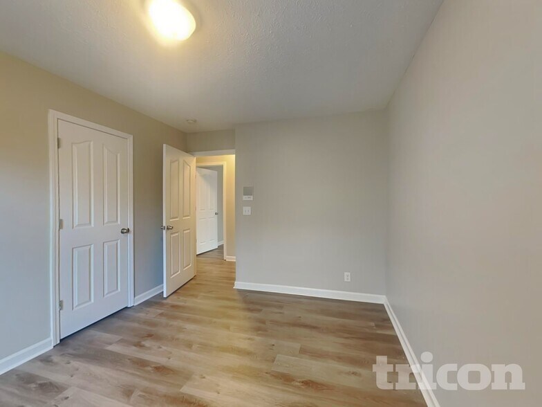 Building Photo - 2700 Cider Dr