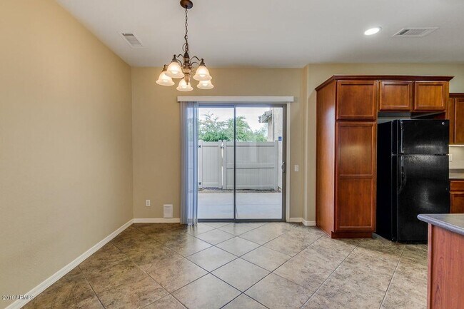 Building Photo - Beautiful home for rent