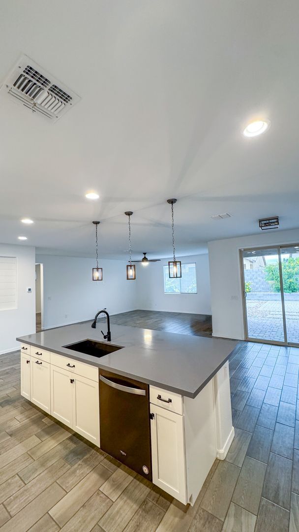 Building Photo - 18852 W Marshall Ave