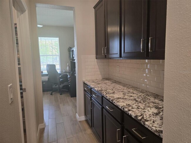 Building Photo - 10912 Honor Rd