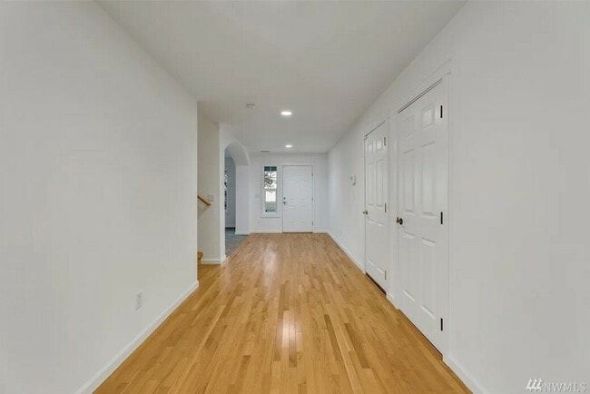 Building Photo - 20074 Ramblewood Rd SE