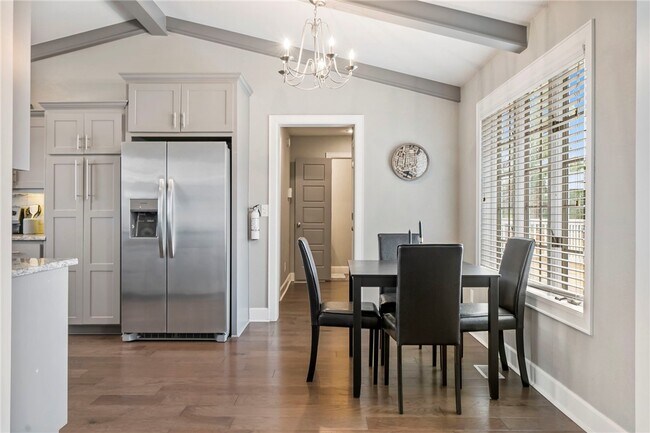 Building Photo - 5307 S Bellview Rd