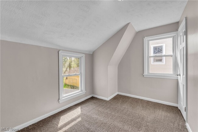 Building Photo - 5461 Clement Ave