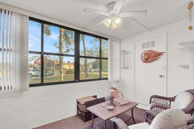 Building Photo - 309 Knotty Pine Cir