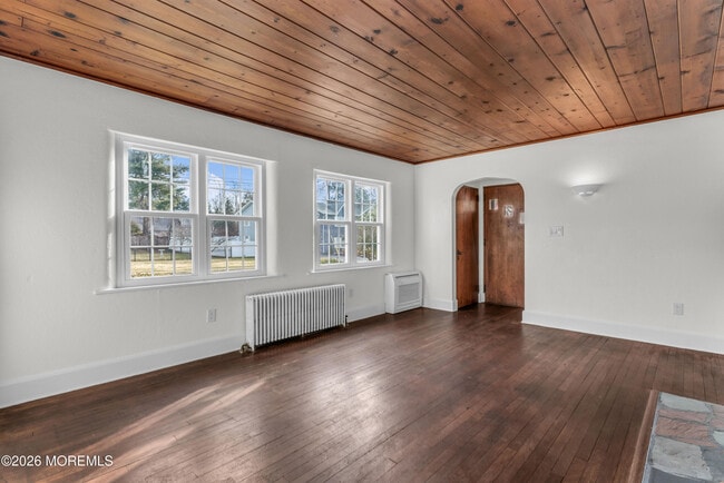 Building Photo - 18 Maiden Ln