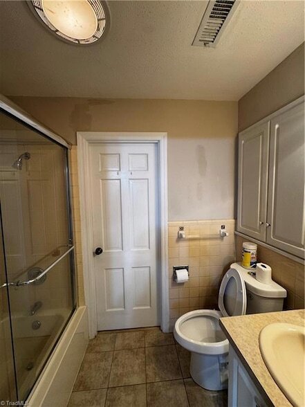 Building Photo - 505 Willow Dr