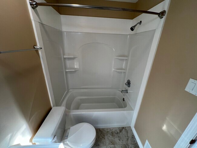 Building Photo - 1412 Nestlewood Ct