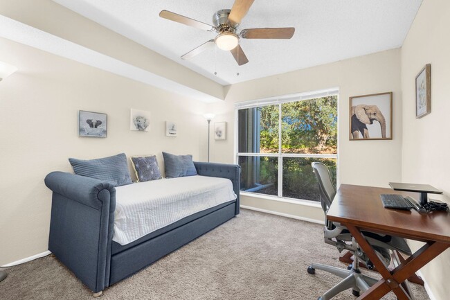 Building Photo - TWO BEDROOM CONDOMINIUM IN THE HIGHLANDS A...