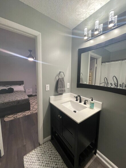 Building Photo - 1241 University Ct