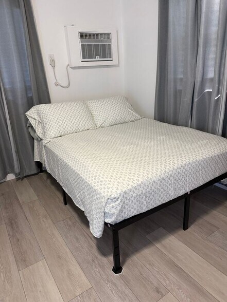 Building Photo - 2300 11th Avenue-Private Pvt