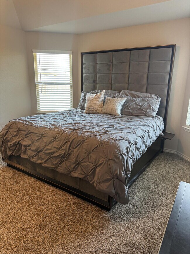 Building Photo - "Charming 3-Bed, 2-Bath Home in Bryan, TX!"