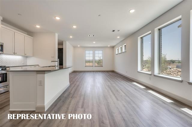 Building Photo - 428 Parkside Dr