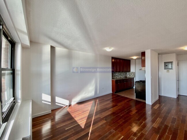 Building Photo - 150 West 225th Street