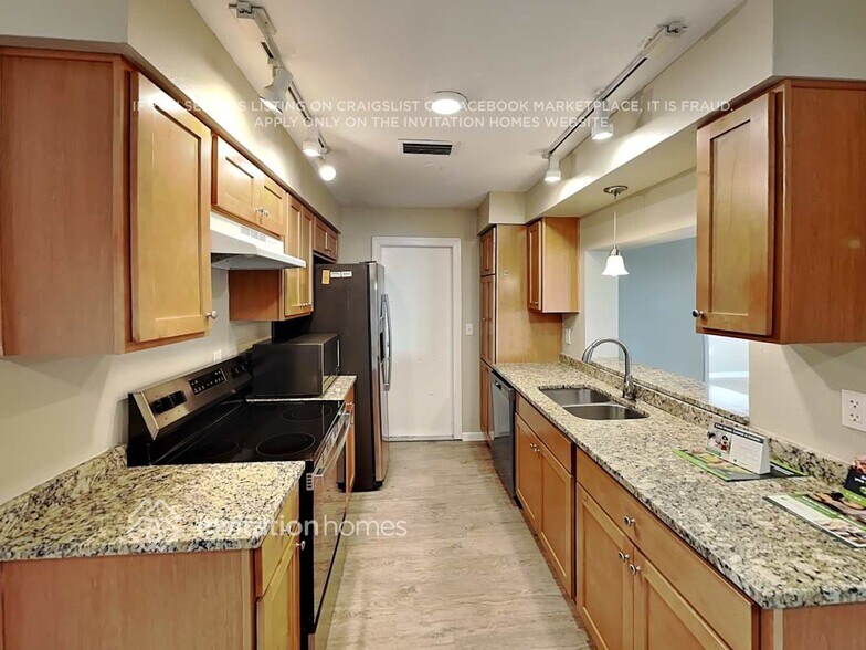 Building Photo - 5343 Colewood Pl
