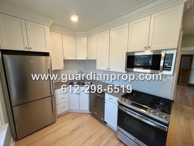 Building Photo - Fully Updated Upper Duplex for September 1, New Kitchen & Bath, Sunroom + Office Area, Private Ba...