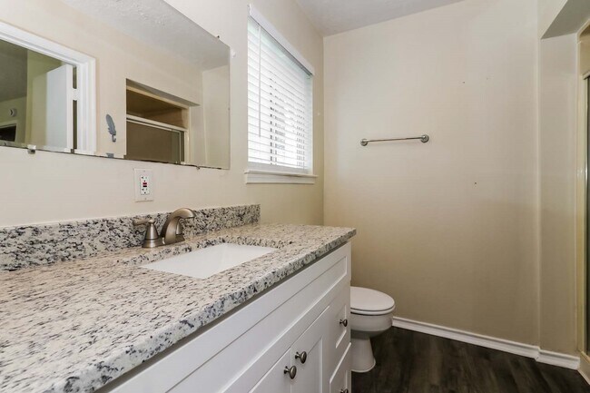 Building Photo - 8422 Bandridge Rd