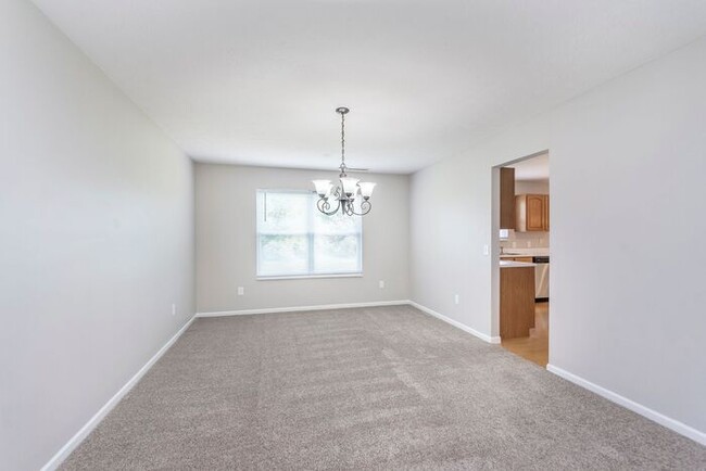 Building Photo - 4 Bedroom with a 3 Car Garage in Zionsvill...