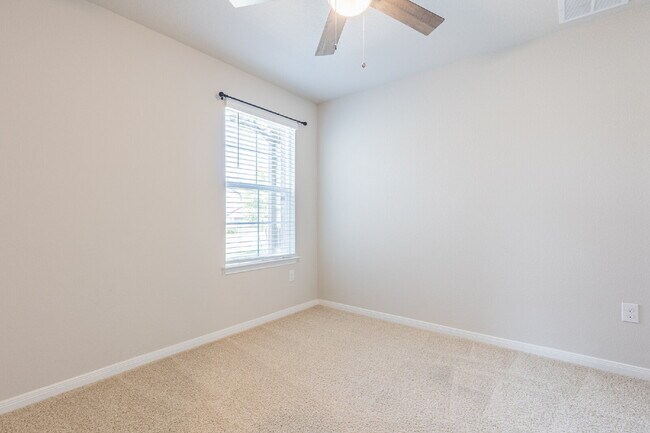 Building Photo - 14007 Levy Ln