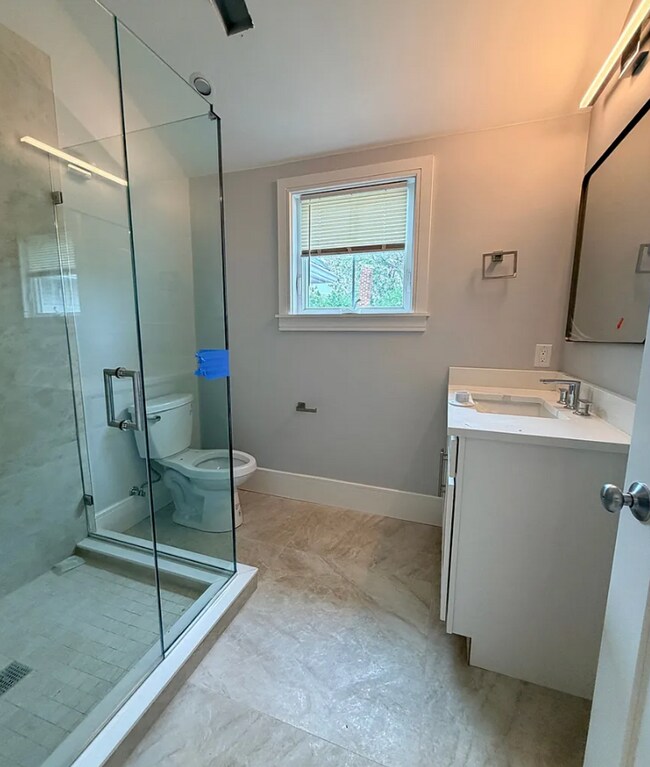 Building Photo - Brand New Construction in Perfect Location!  Laundry in Unit, Centralized Heating and A/C!  Pro M...