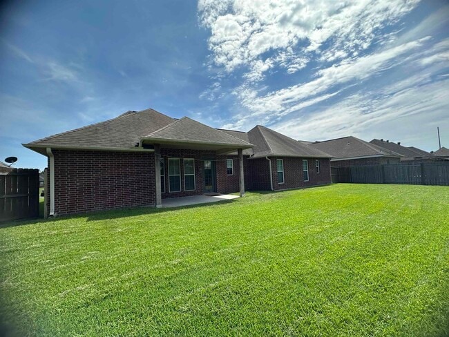 Building Photo - 2212 Alexa Ln