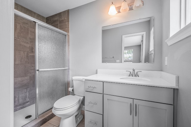 Building Photo - 302 Loruna Dr