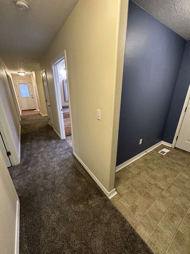 Building Photo - 1413 29th Ave S