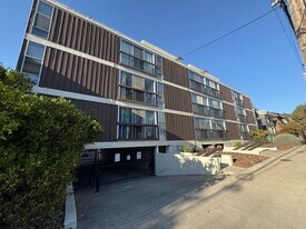 Building Photo - 2211 Carleton St