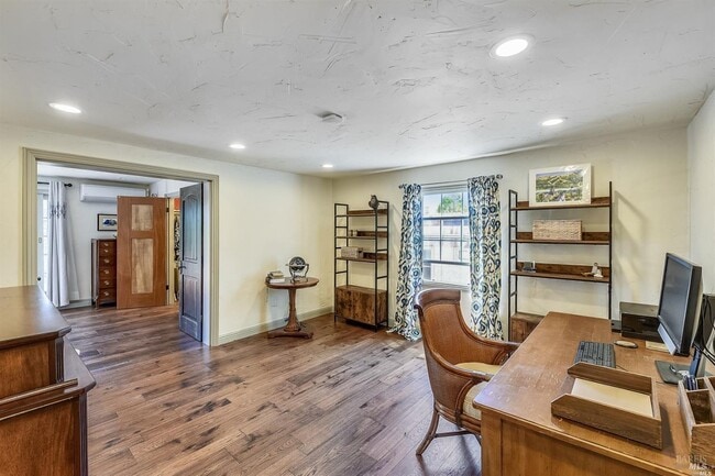 Building Photo - 9 El Camino Real