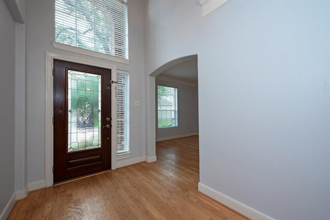 Building Photo - 3238 Enclave Ln