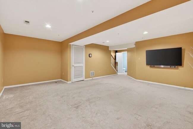 Building Photo - 8813 Ritchboro Rd