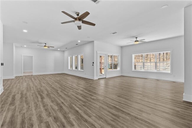 Building Photo - 15448 Hopewell Rd