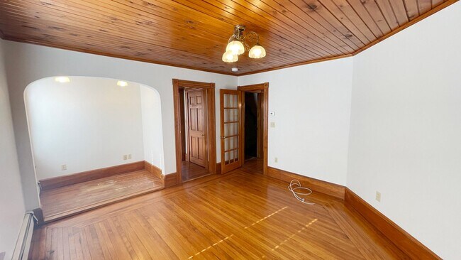 Building Photo - 18 Holman Ave